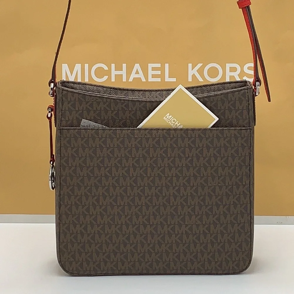 MICHAEL KORS
Jet Set Travel Large Logo Messenger Bag
BRIGHT RED/BROWN SIGNATURE - Picture 8 of 16